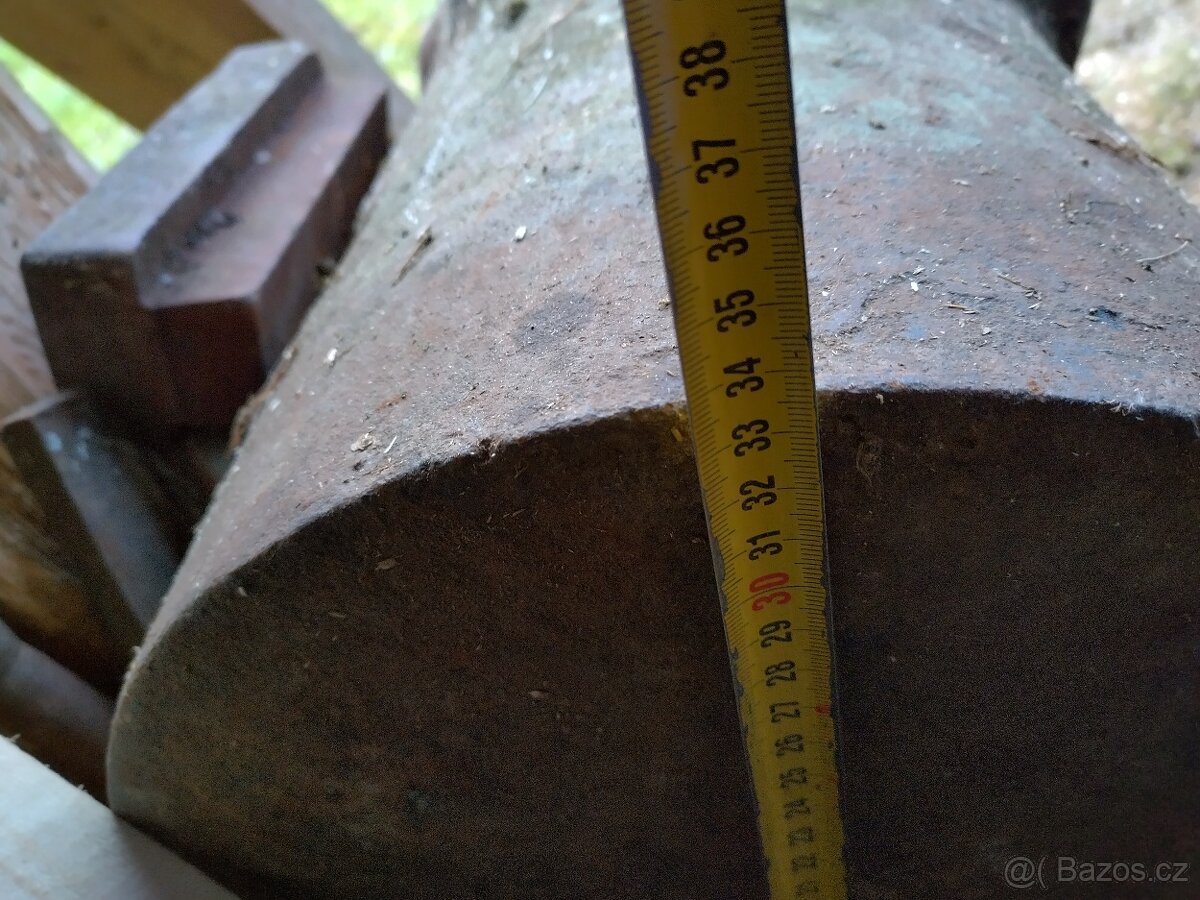 Kovadlina k bucharu Ajax - 2