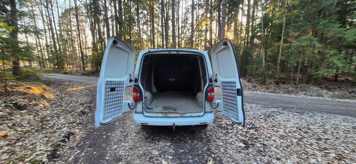Vw t5 1.9 tdi rok 2008 - 2
