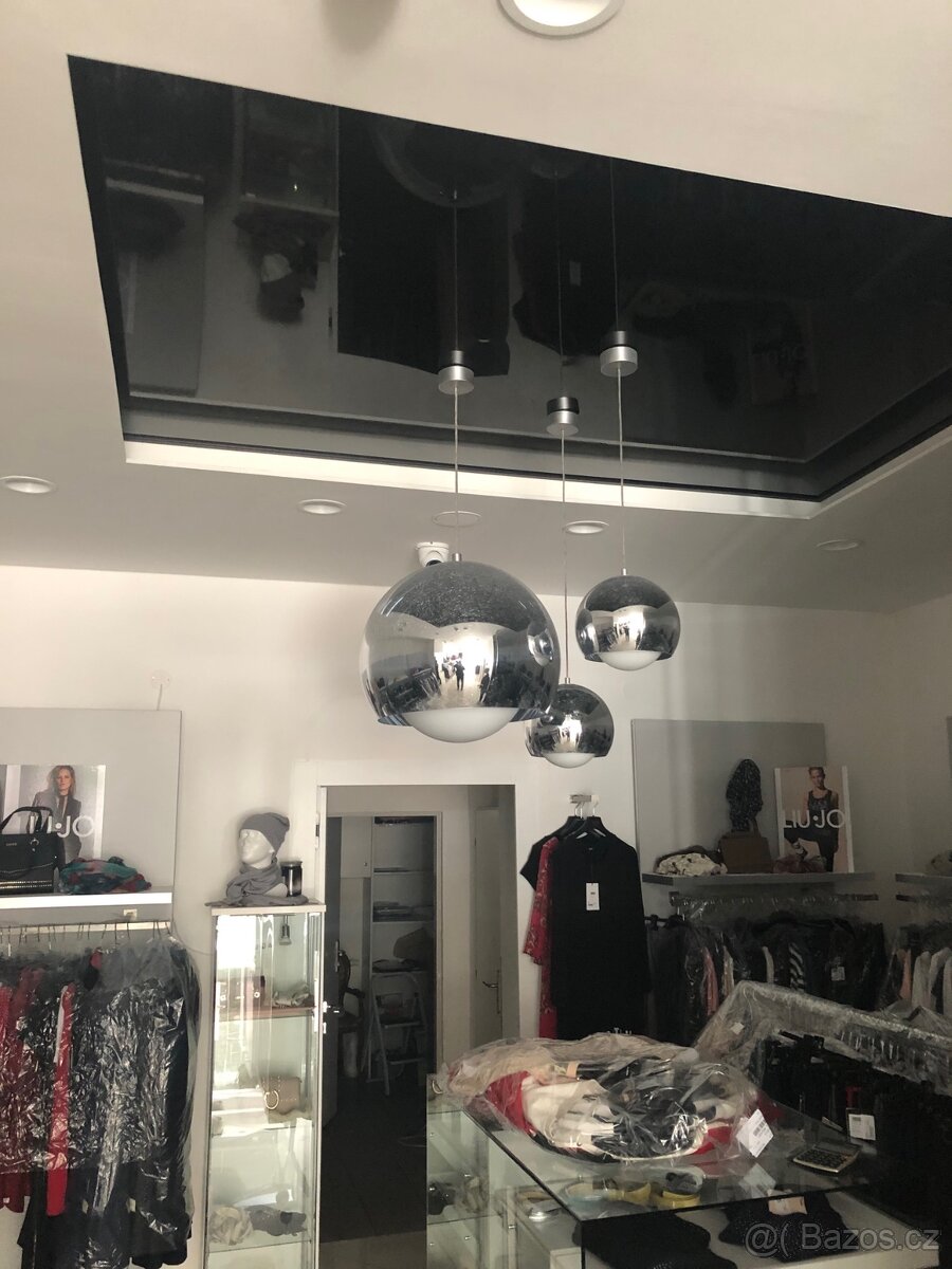 prodám zařízení ze třech luxusních prodejen - 2