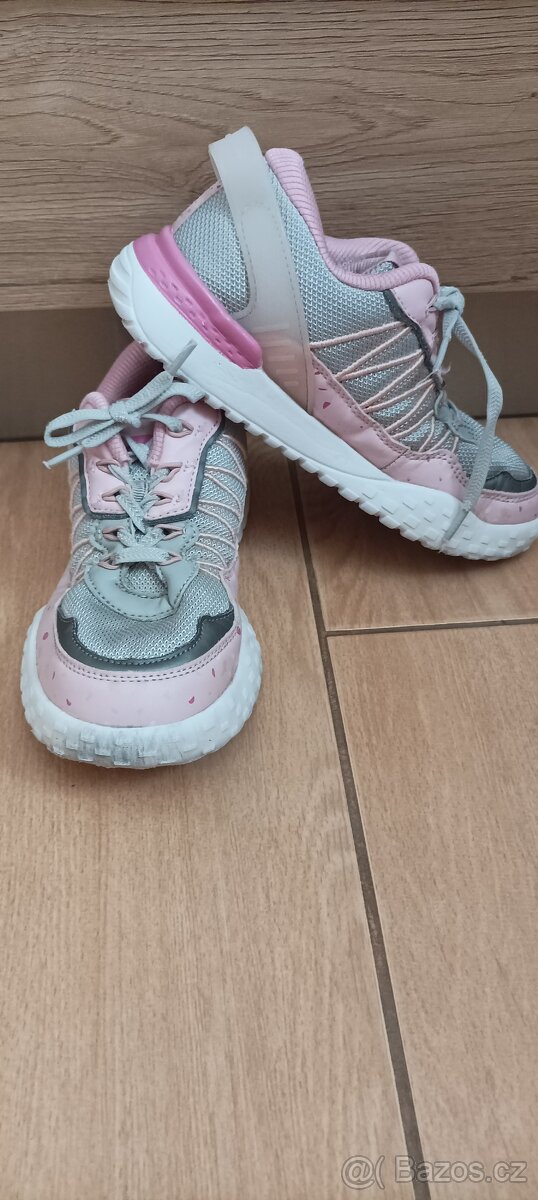 Dívčí kecky/ tenisky vel 35 - 2