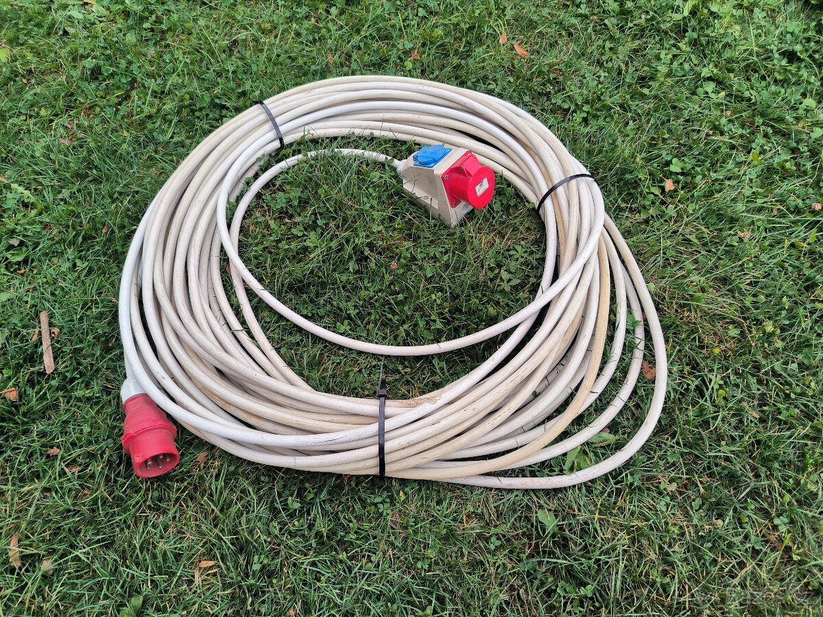 Prodlužovací kabel 380V, 49m - 2
