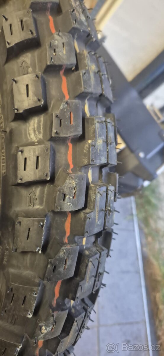 Motoz Tractionator Adventure 110/80B19 Přední - 2