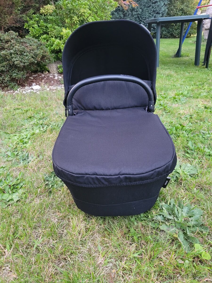 Úžasná černá korba na Cybex priam TOP - 2