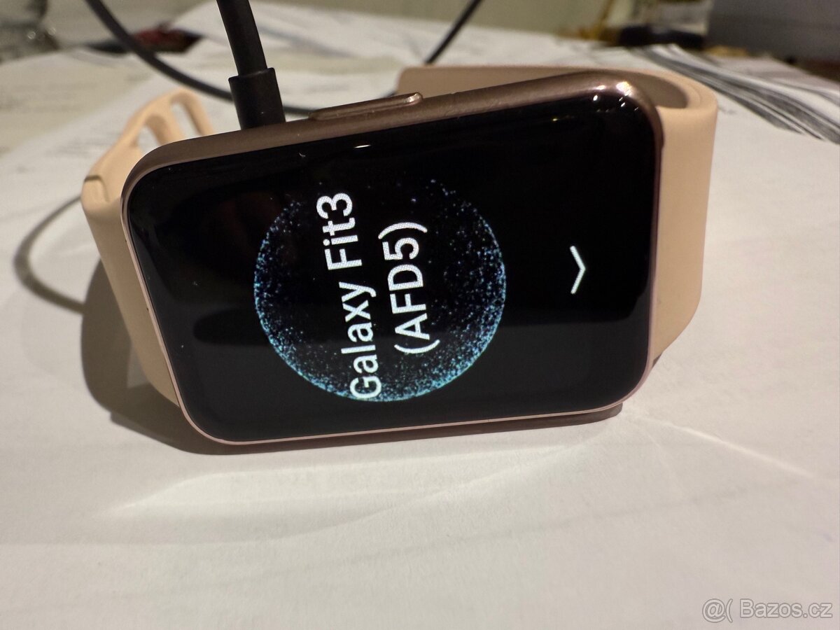 Hodinky Samsung Galaxy FIT3 - 2