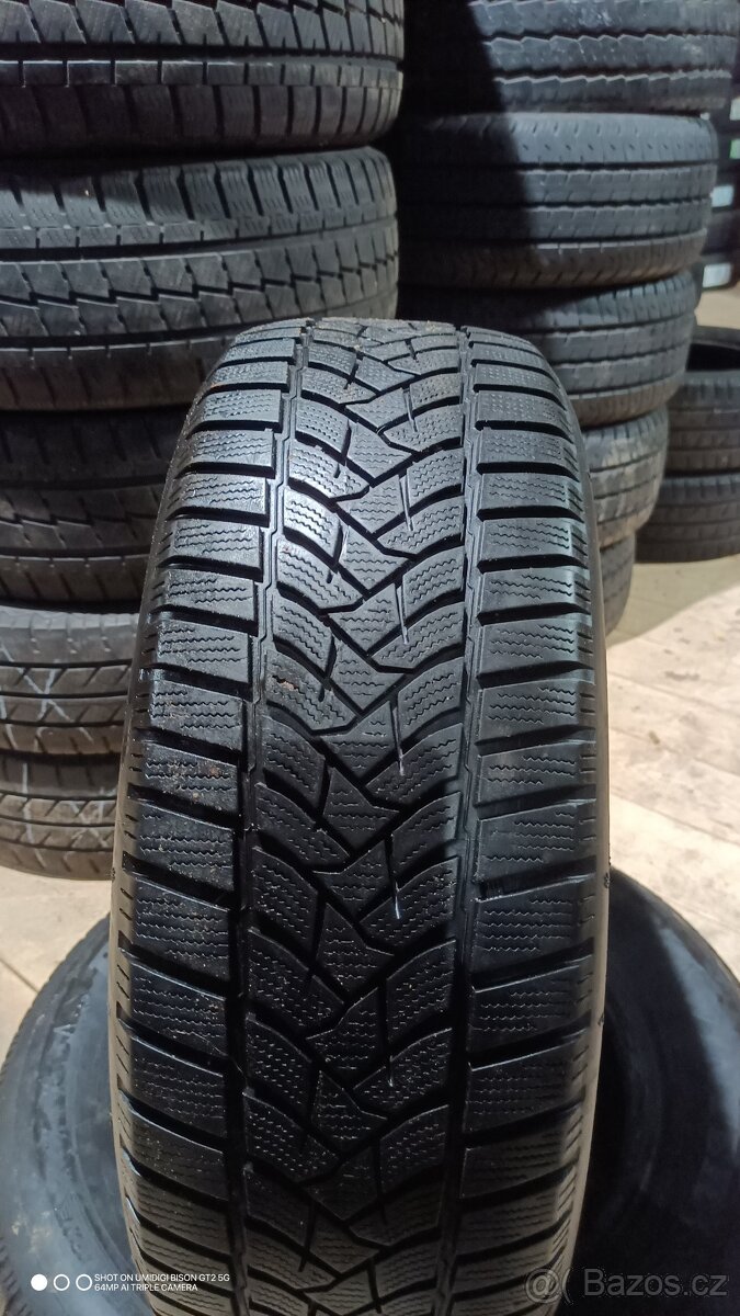 Zimní pneumatiky 215/65r16 - 2