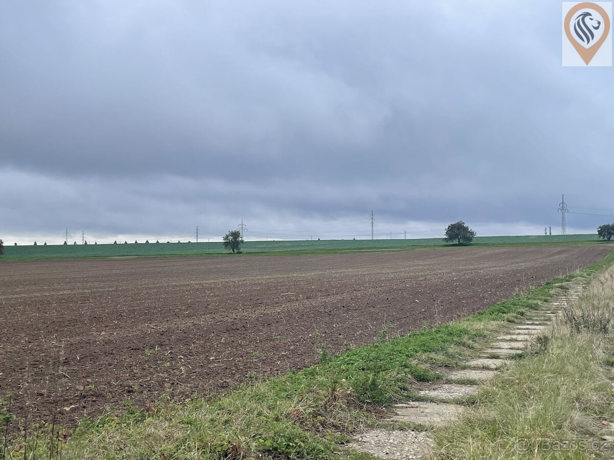 Prodej orné půdy o rozloze 51 051m2 - 2