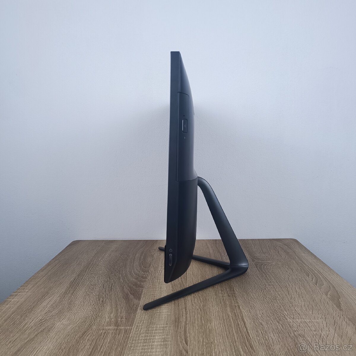 Počítač v monitoru - 2