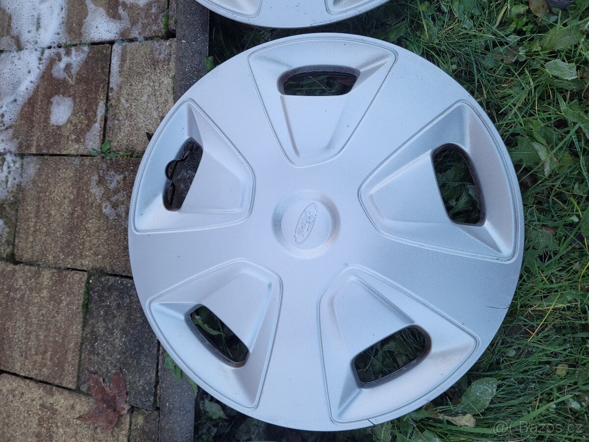 Prodám kryty kol ( poklice ) original na Ford Transit. - 2