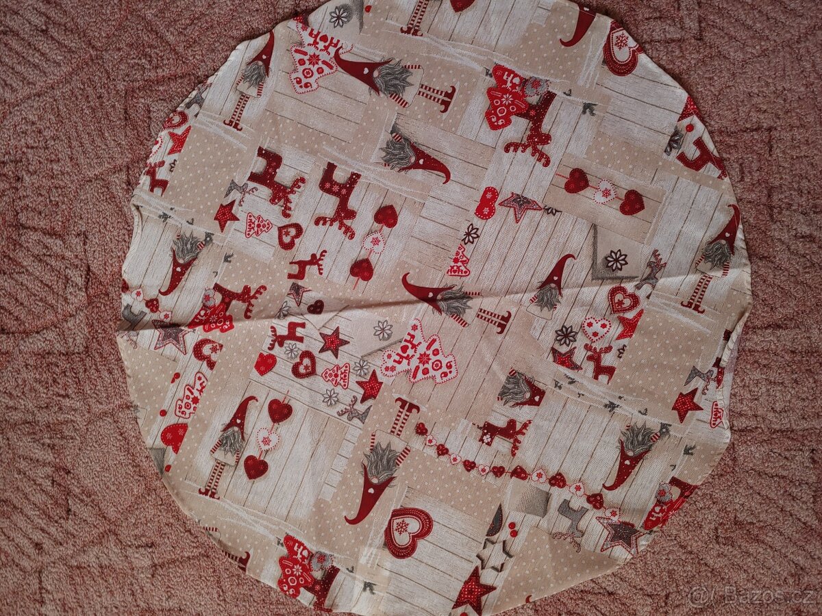 Prodám vánoční ubrusy - 2