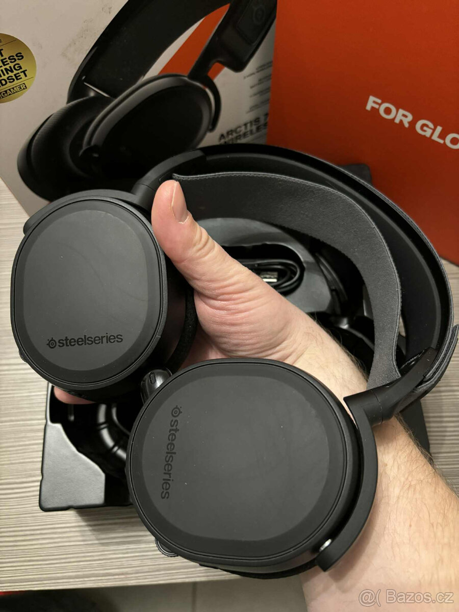 Herní sluchátka Steelseries Arctis 7+ - 2