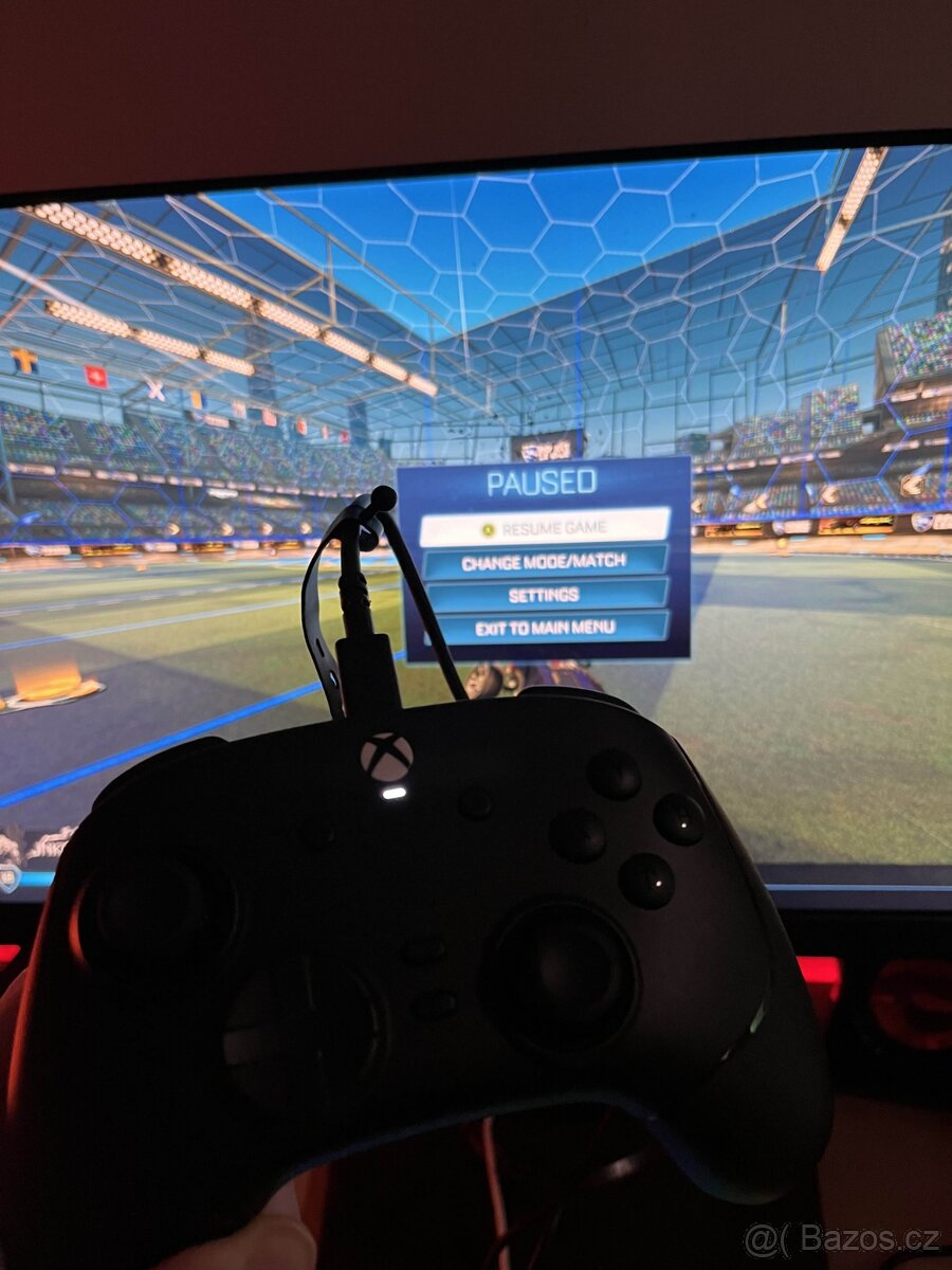 Razer Wolverine V3 Tournament Edition controller - 2