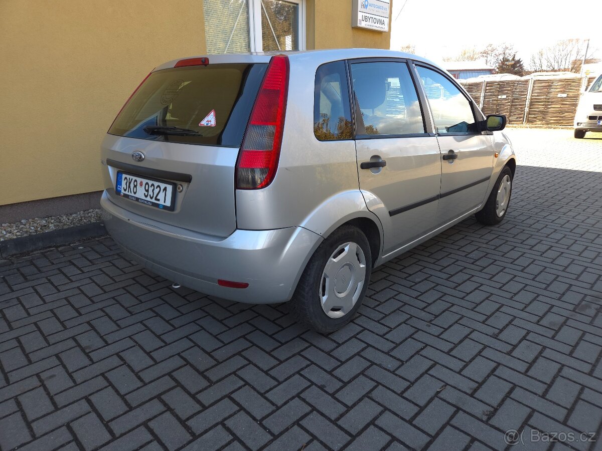 Ford Fiesta 1.3 benzín klima - 2
