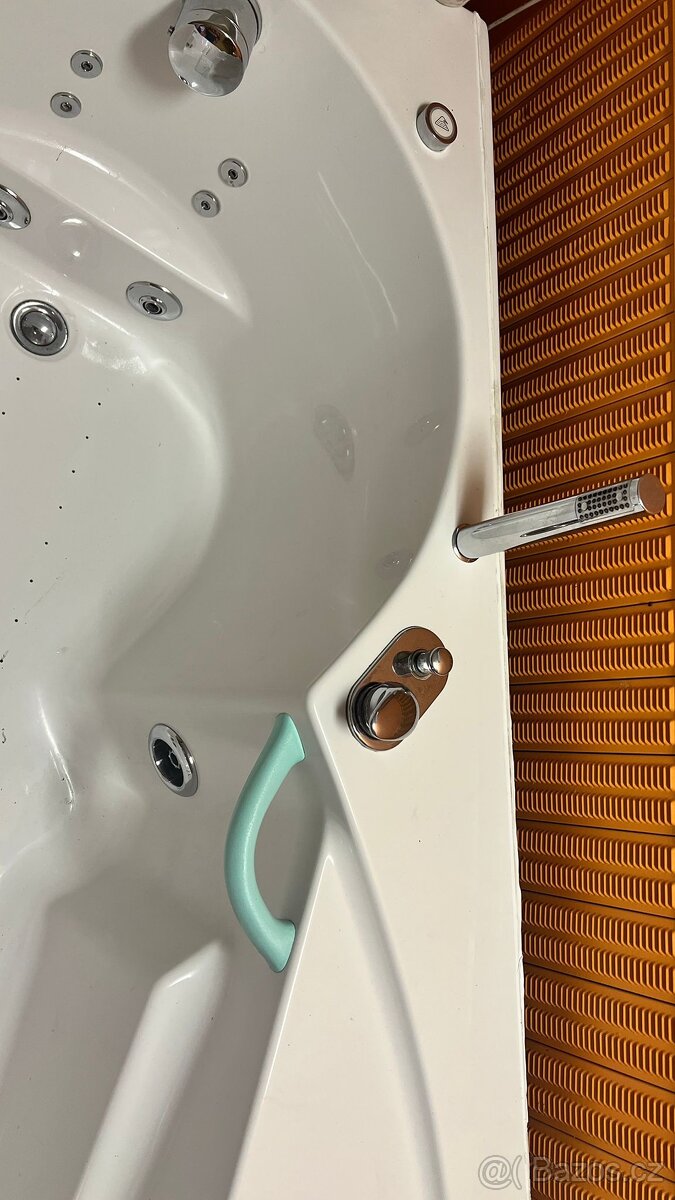 Hydromasážní vana RAVAK - 2