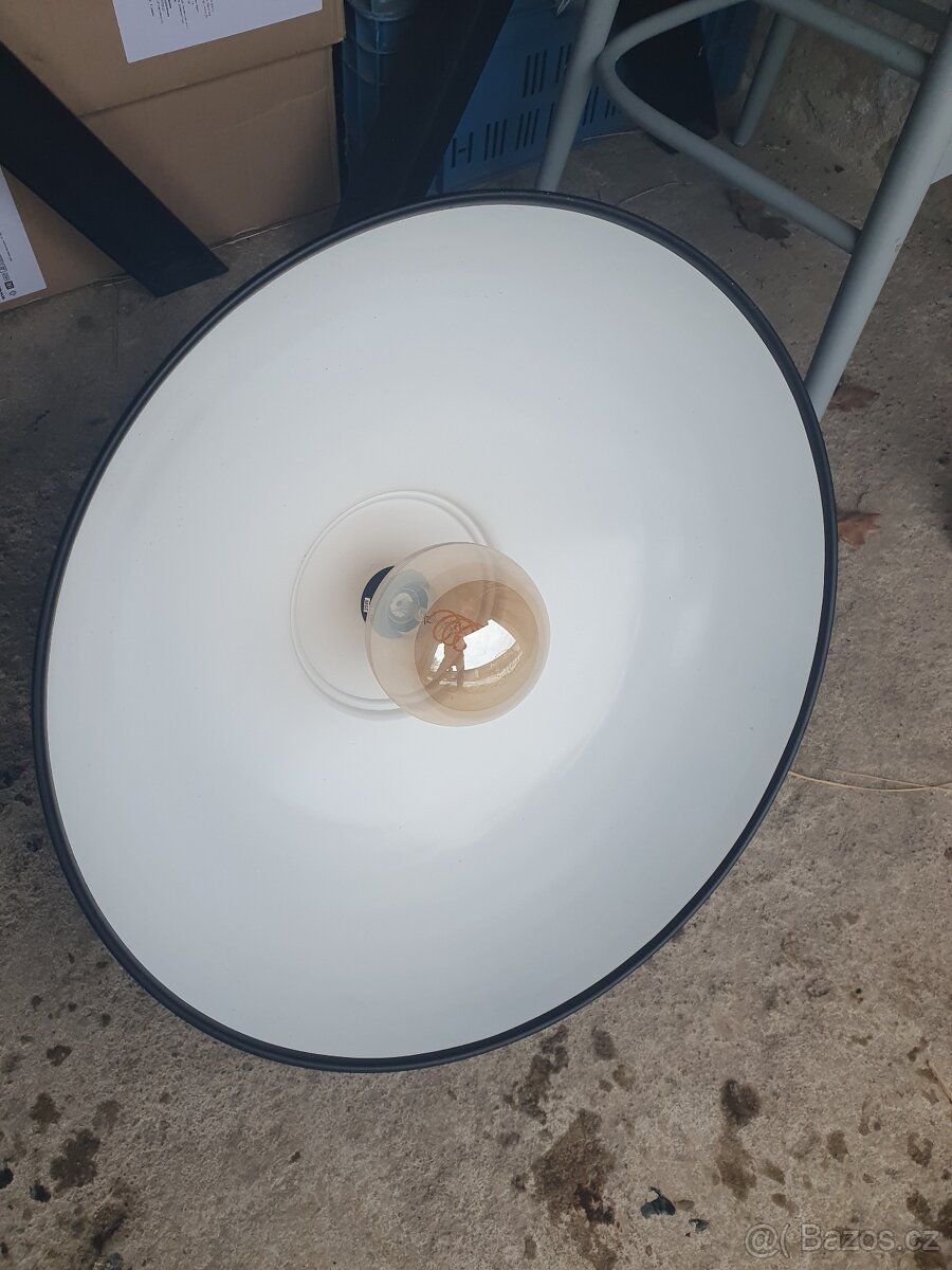 POSLEDNÍ KUS. Svítidlo - klobouk, kovový lakovaný, 53cm - 2