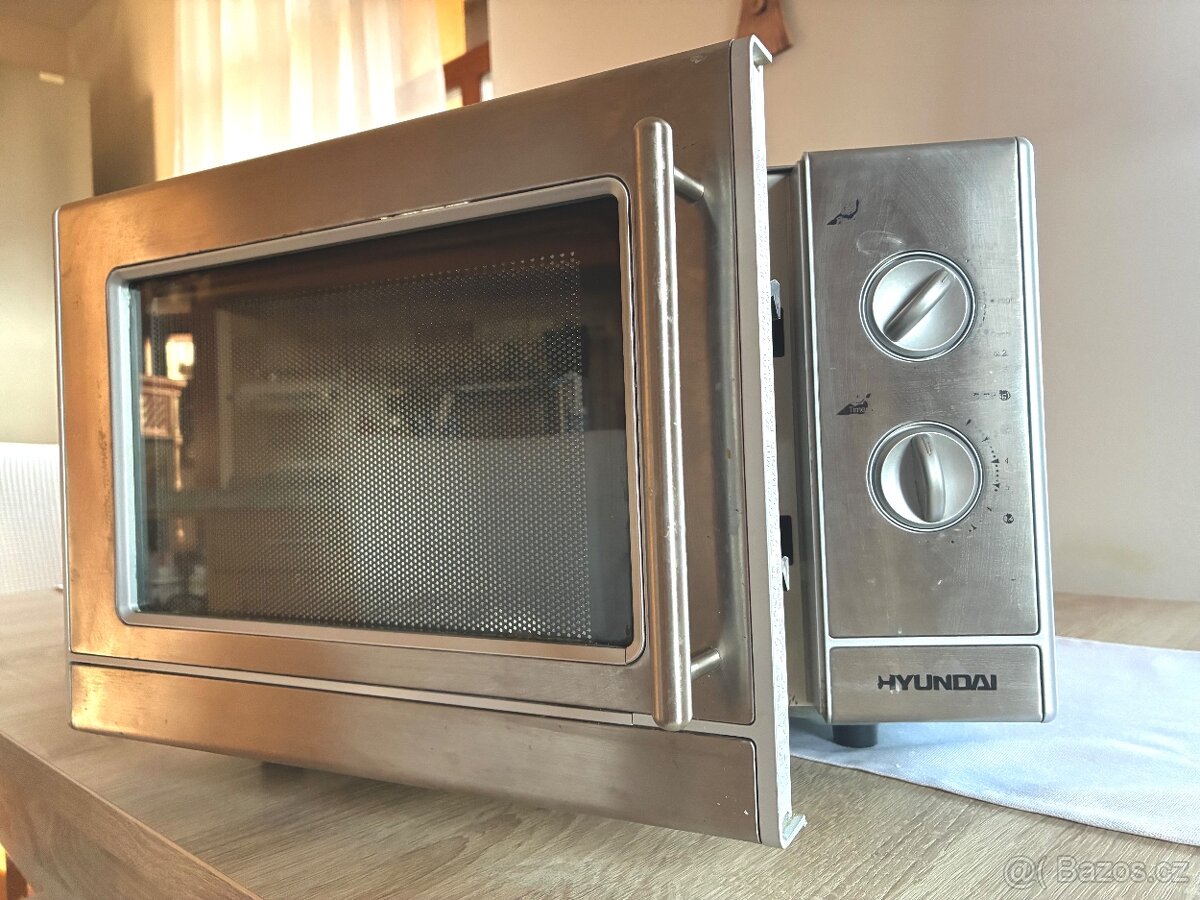 Mikrovlnná trouba Hyundai - 2