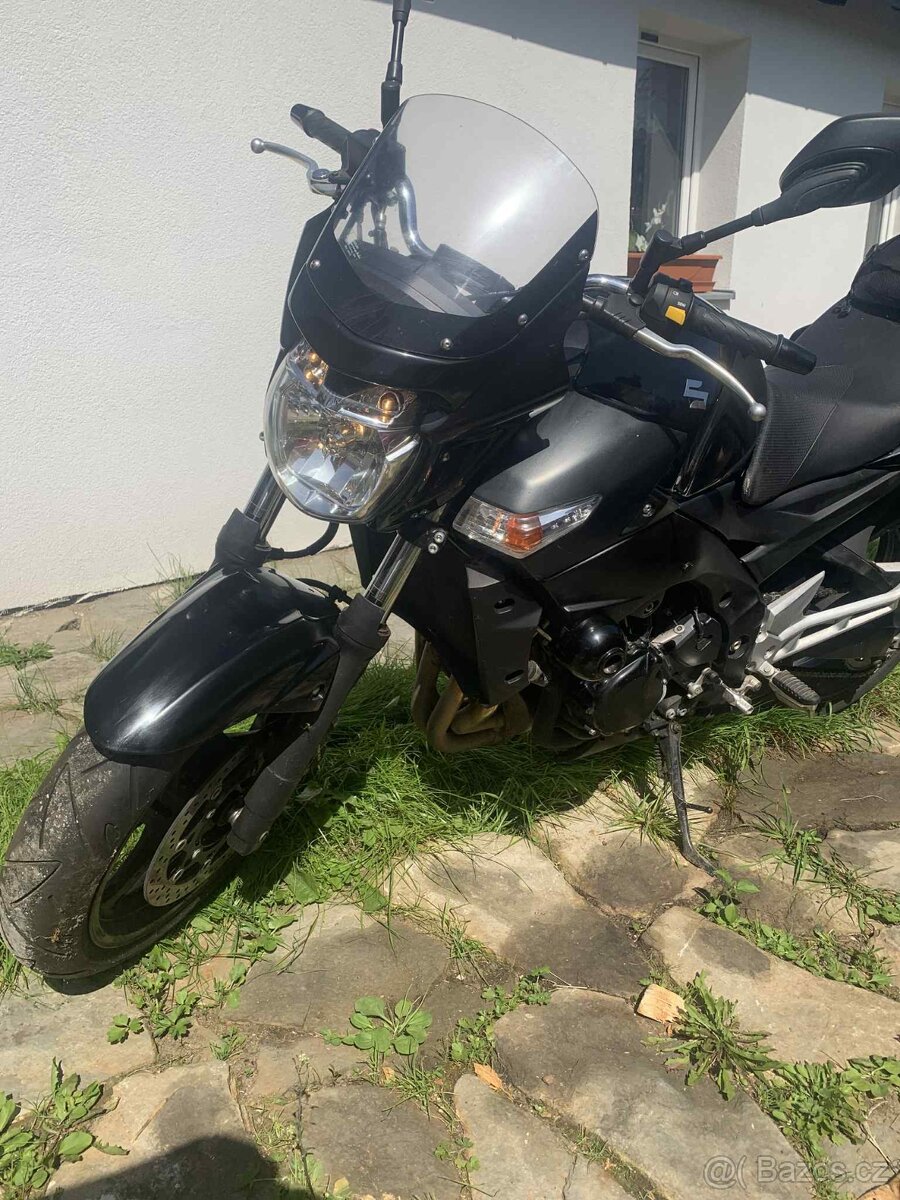 SUZUKI GSR 600, GLADIUS 650 - 2