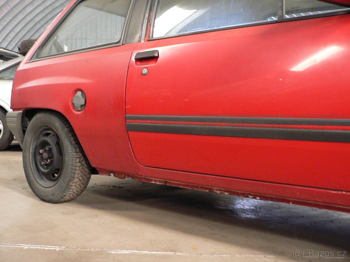 OPEL CORSA A GSi - 2