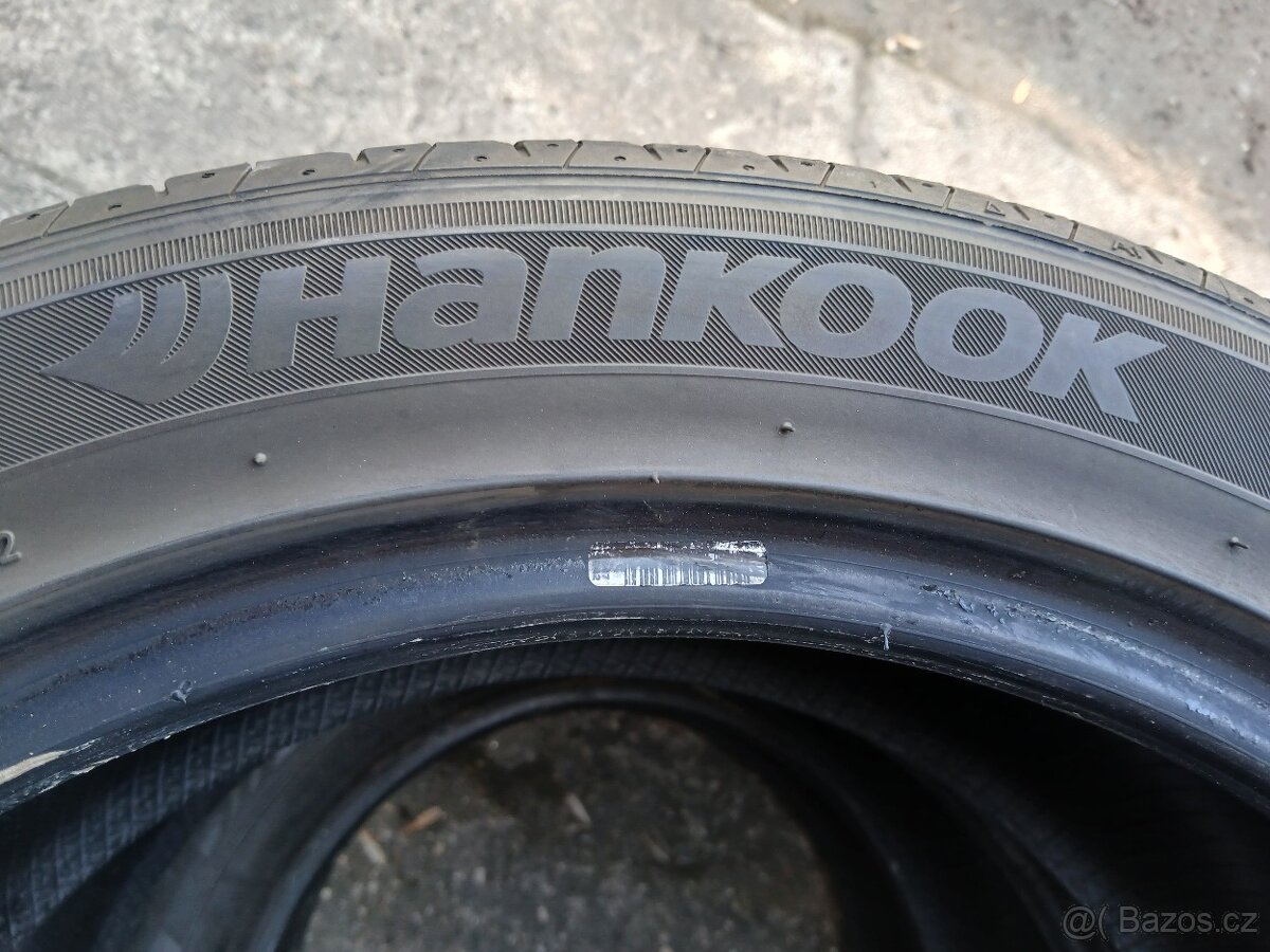 2ks letní pneu 235/45/18 - 2