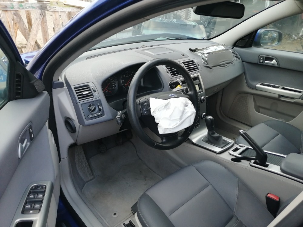 +Volvo V50 - 2