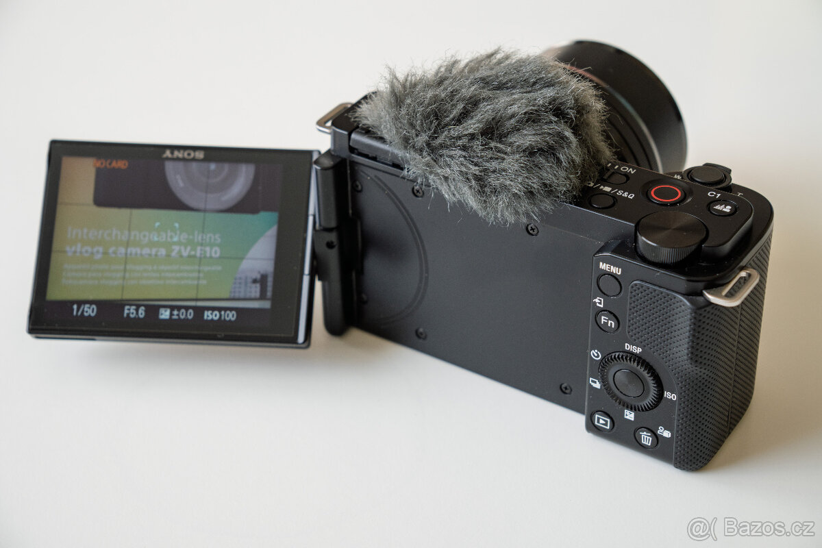 Sony ZV-E10 + 16–50 mm - 2