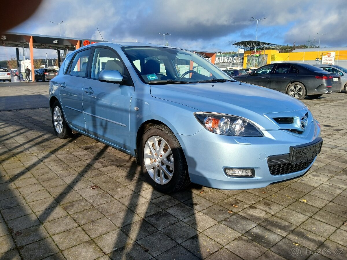 Prodám Mazdu 3r.v.2009 1.6benzin 77KW - 2