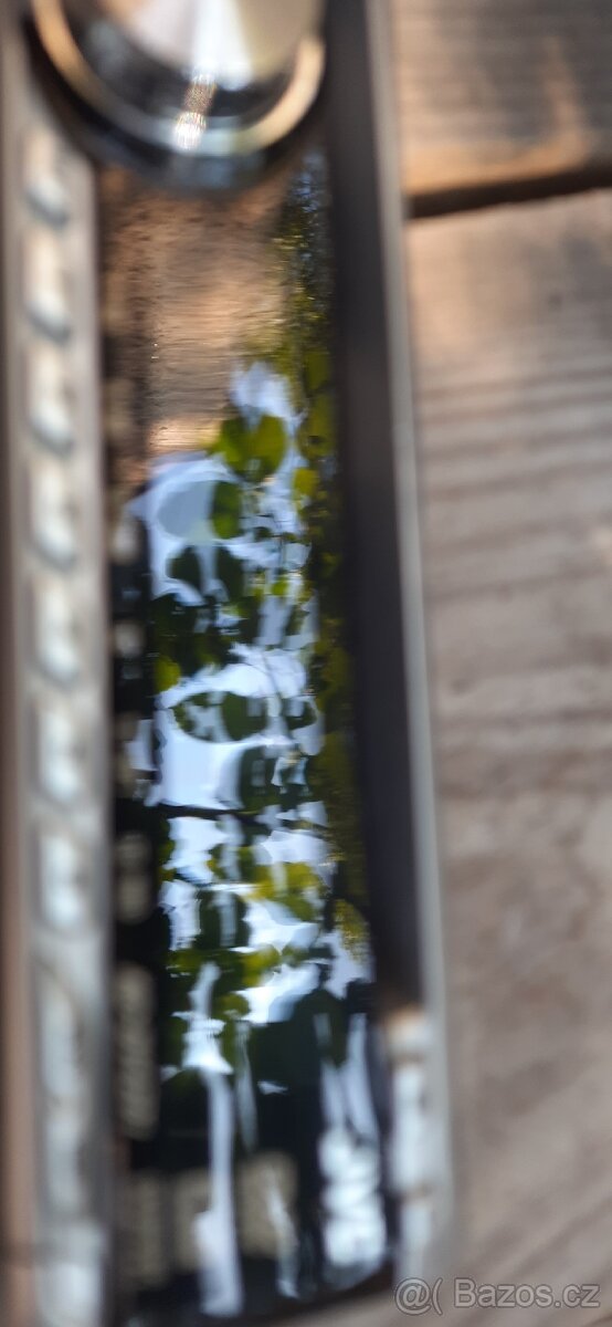 JVC KD-DV4201 panel - 2