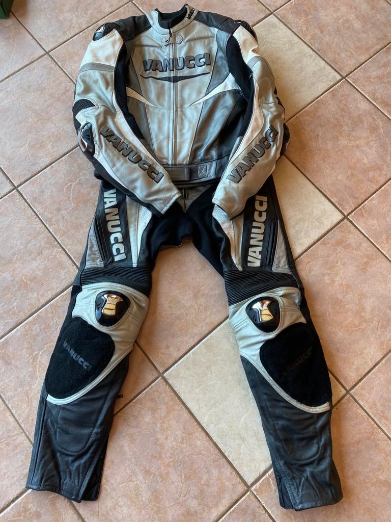 Prodám dvoudílná kombinéza VANUCCI vel.52 - 2