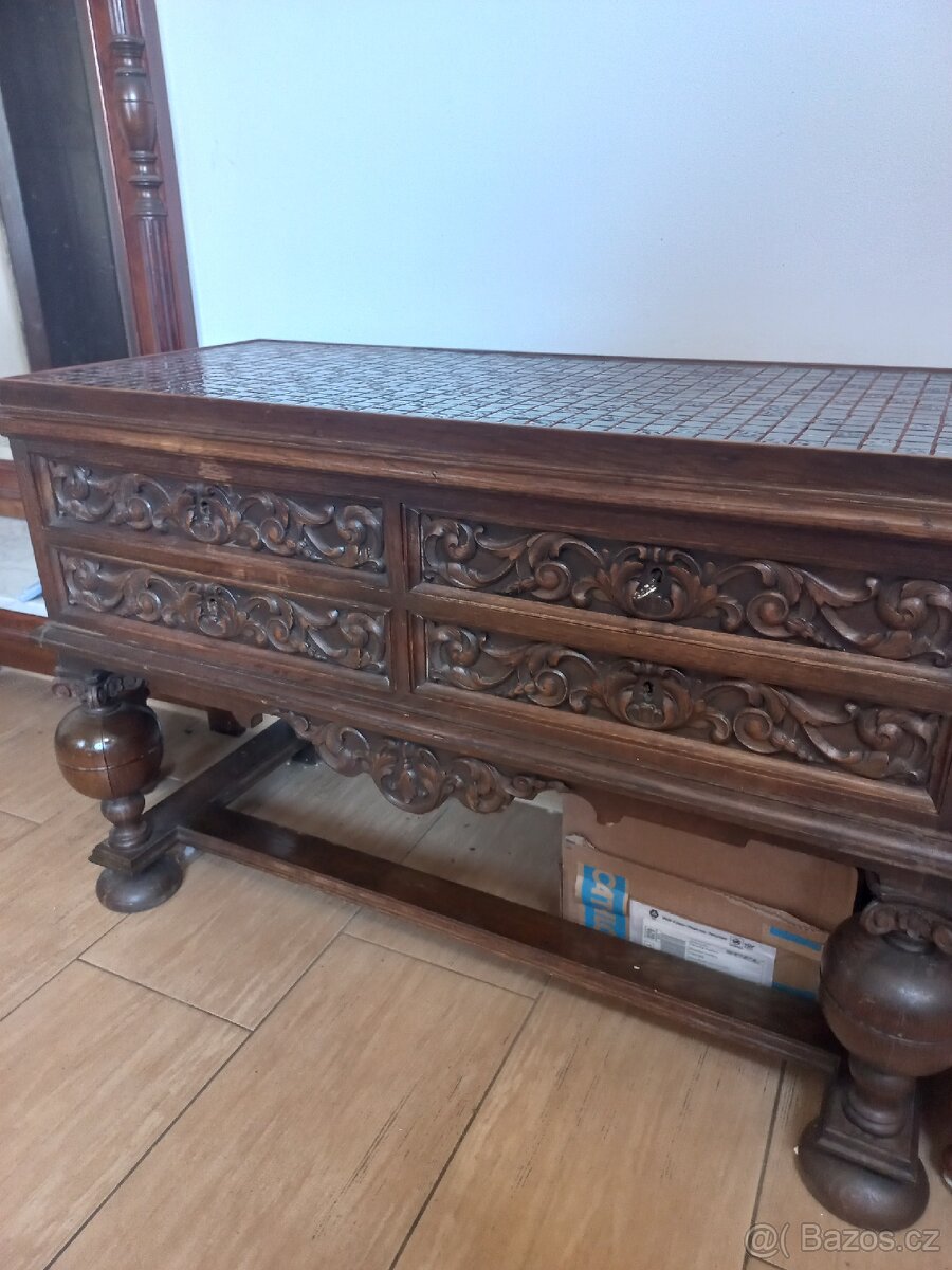 Komoda starožitná - 2