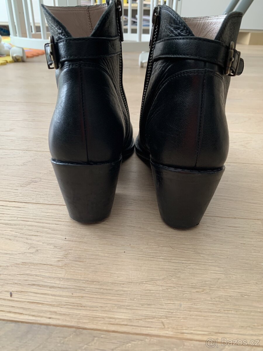 Damske kozene kozacky,vel.39 - 2