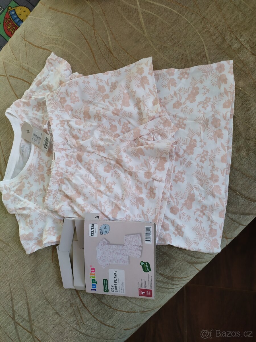 Dívčí nové pyžamo vel. 122/128 - 2