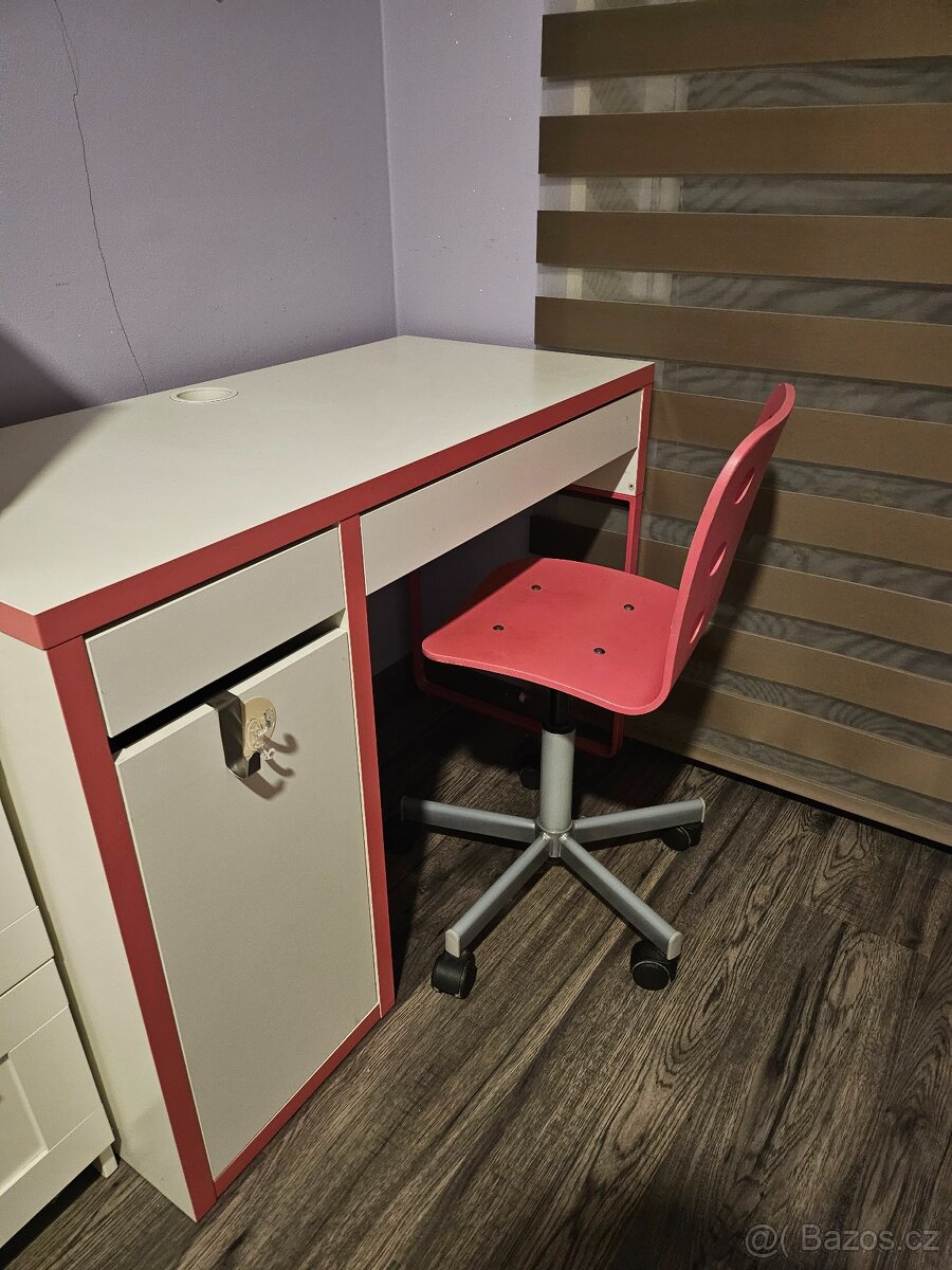 Dětský psací stůl se židlí - 2