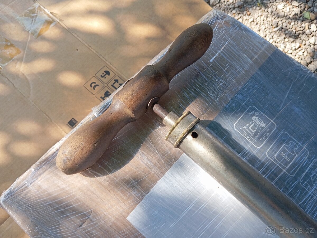 Prodám mosaznou pumpu s 1 čsr, džberovka, originál - 2