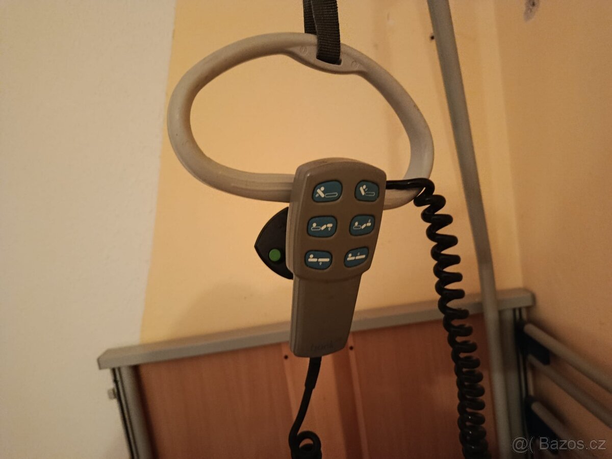 Elektricky polohovatelná postel - 2