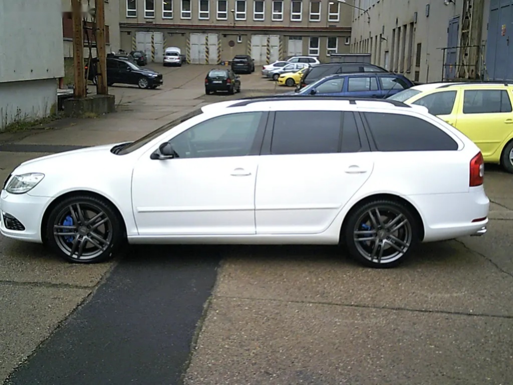 Škoda Octavia, 2.0 TSI RS - 2