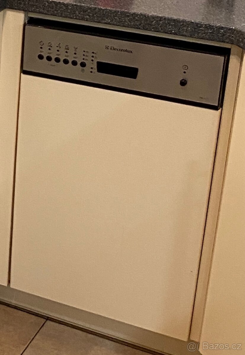 Myčka na nádobí 45 cm - 2