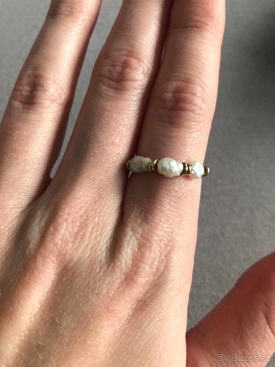 Zlatá souprava, náušnice a prsten - 2