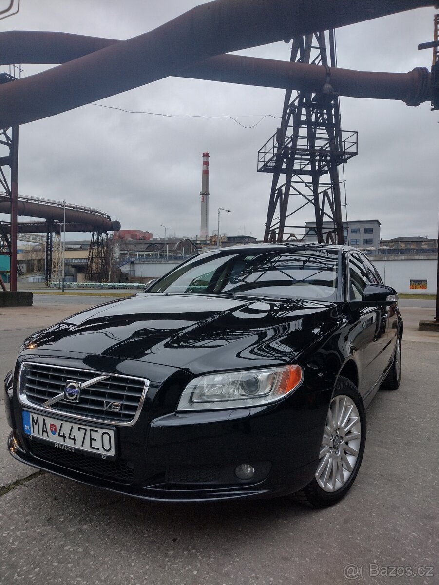 Volvo S80 V8 4.4i AWD (4x4) - 2