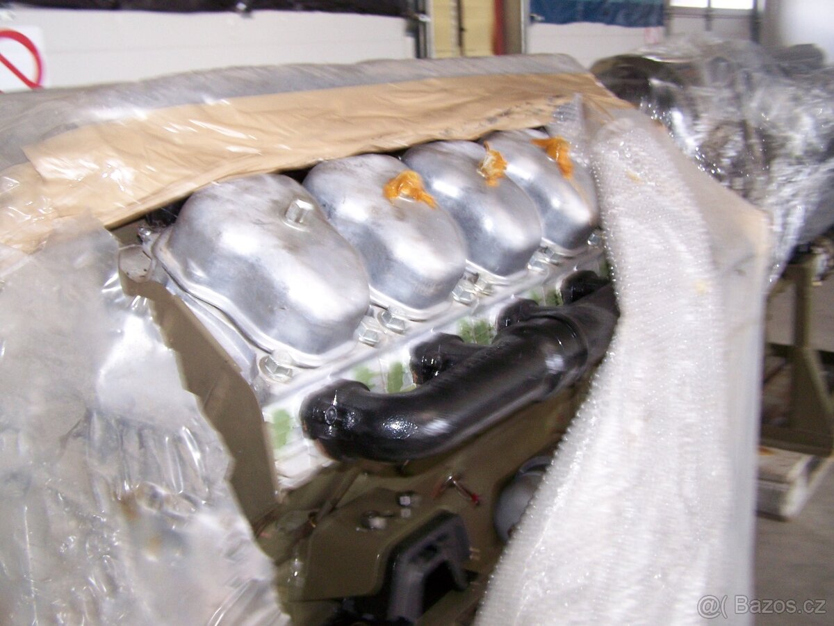 Tatra 813 motor - 2
