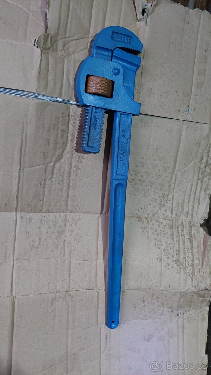 Velký hasák montážní klíč - 2