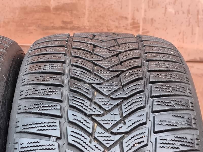 Zimní Dunlop 225/45/17 - 2