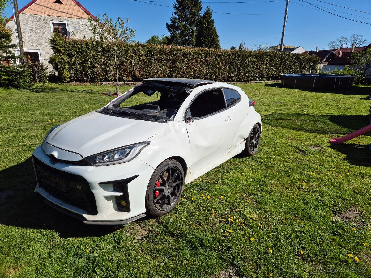 Toyota yaris Gr - 2