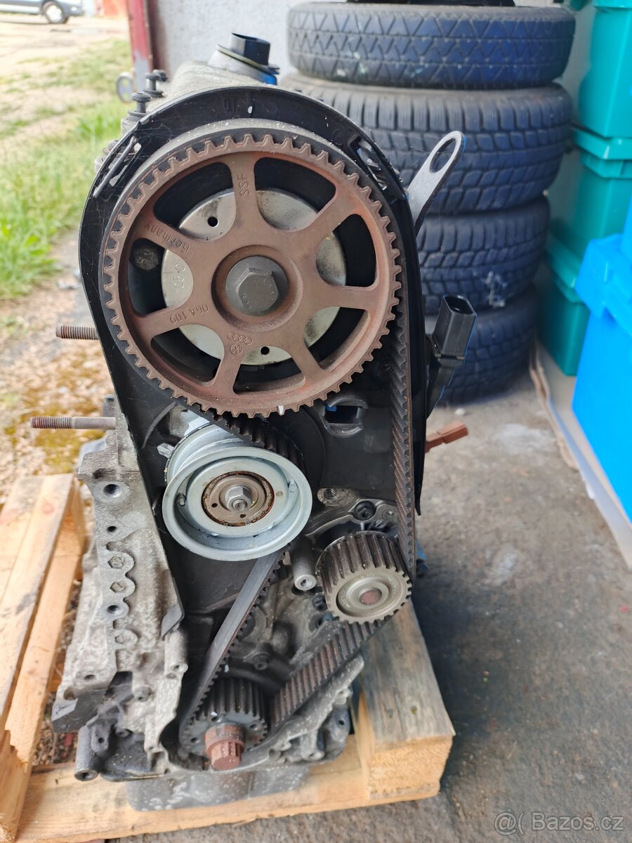 Prodám motor pro Škoda, VW na ND - 2