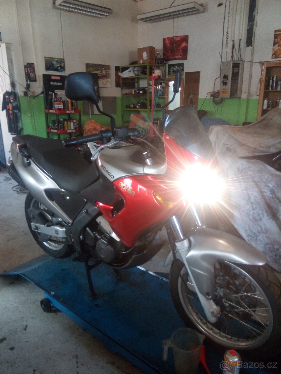 Aprilia Pegas 650 i