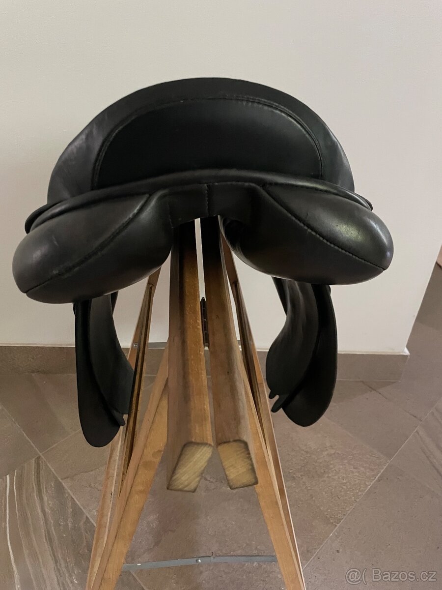 UNIVERZALNI SEDLO BARNSBY POSEDLI 17 KOMORA do “U” 3 - 2