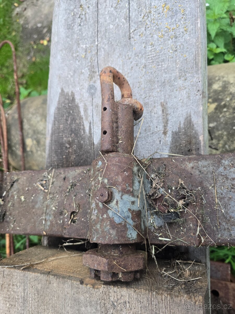 Vidle na balíky do třetího bodu traktoru - 2