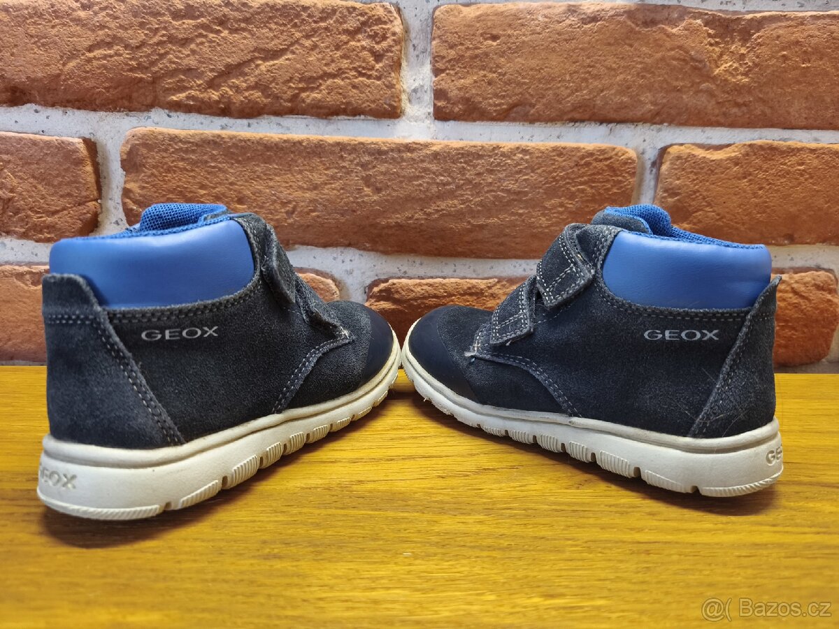 Kotníkové boty Geox, vel. 26 - 2