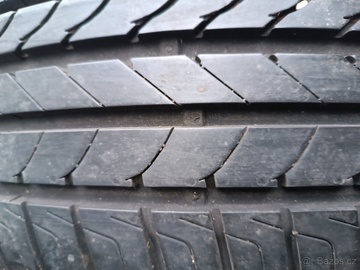 B-max - disky 6x15 et37,5 + letní 195/60/15 - 2