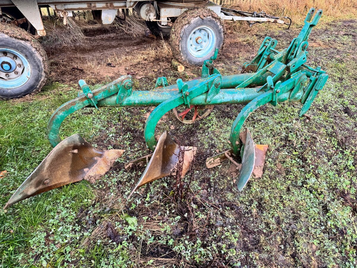 Pluh 3 radličný Roudnický - 2