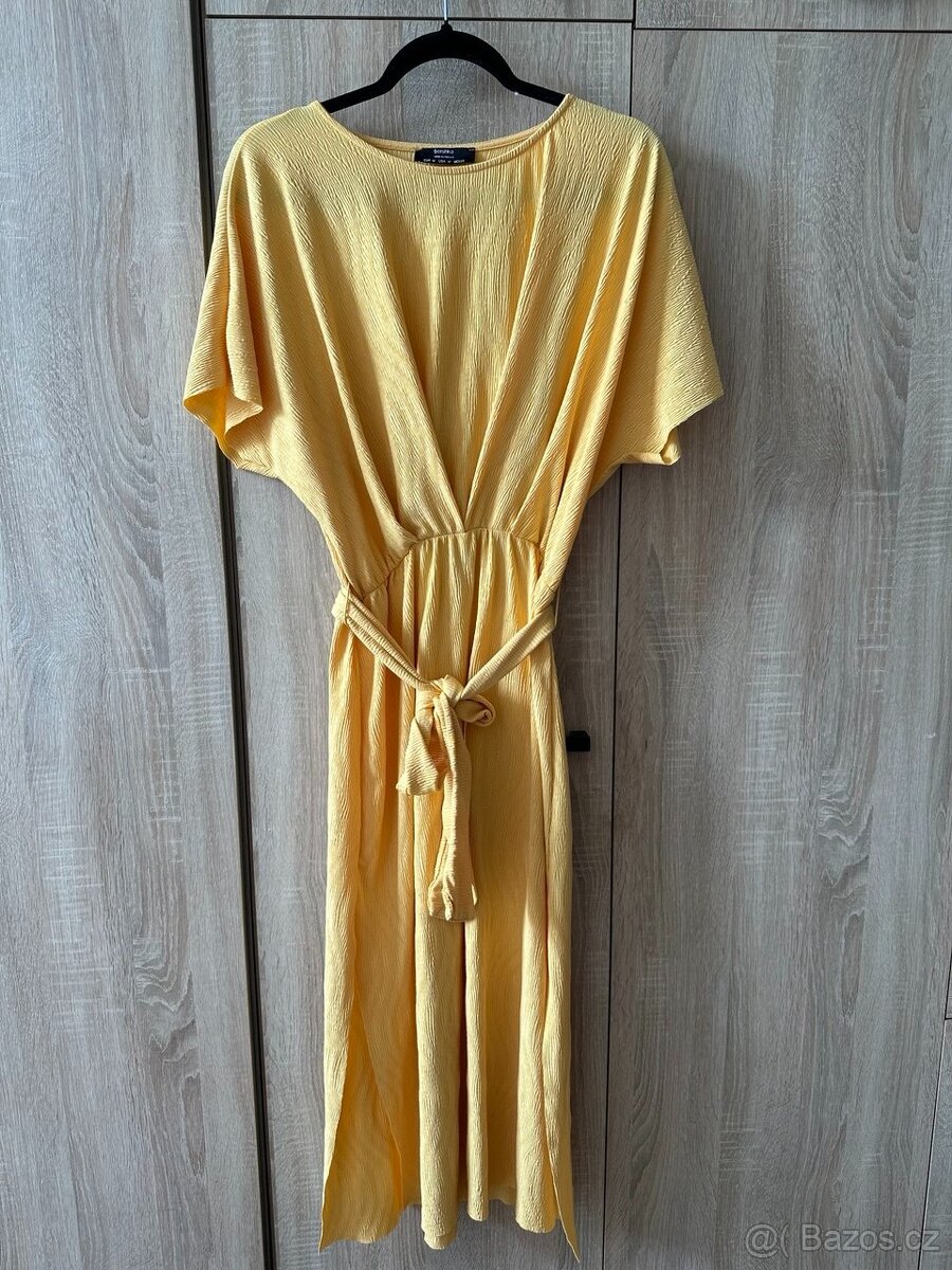 Midi žluté šaty - 2