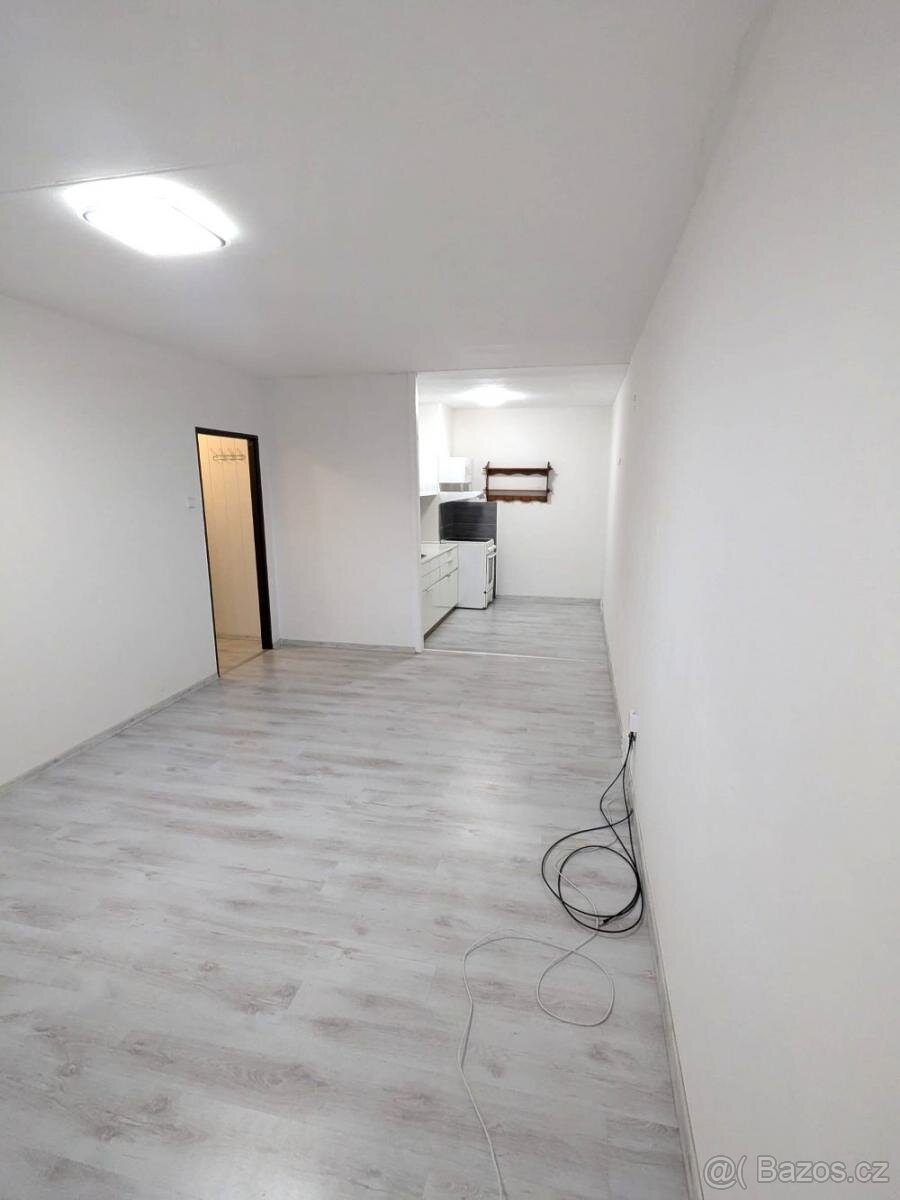 Pronájem bytu 2+kk, Fügnerova 254, Bílina, 11.patro - 2